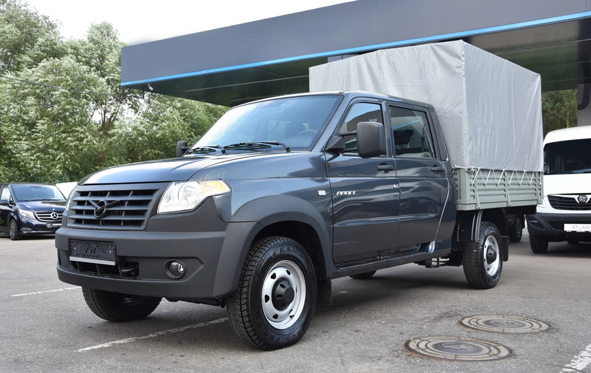 UAZ Профи Двухрядная кабина миниатюра /