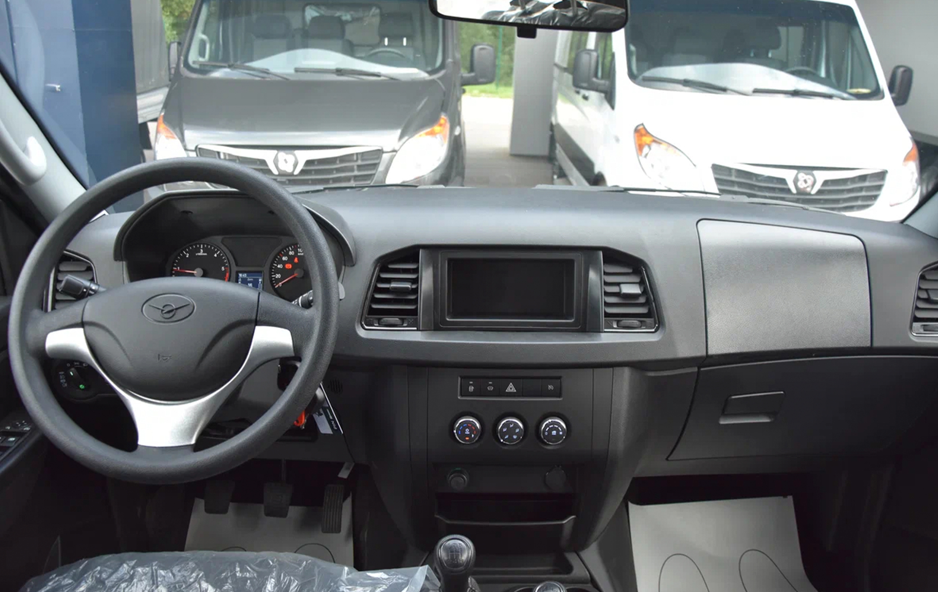UAZ Профи Двухрядная кабина миниатюра /