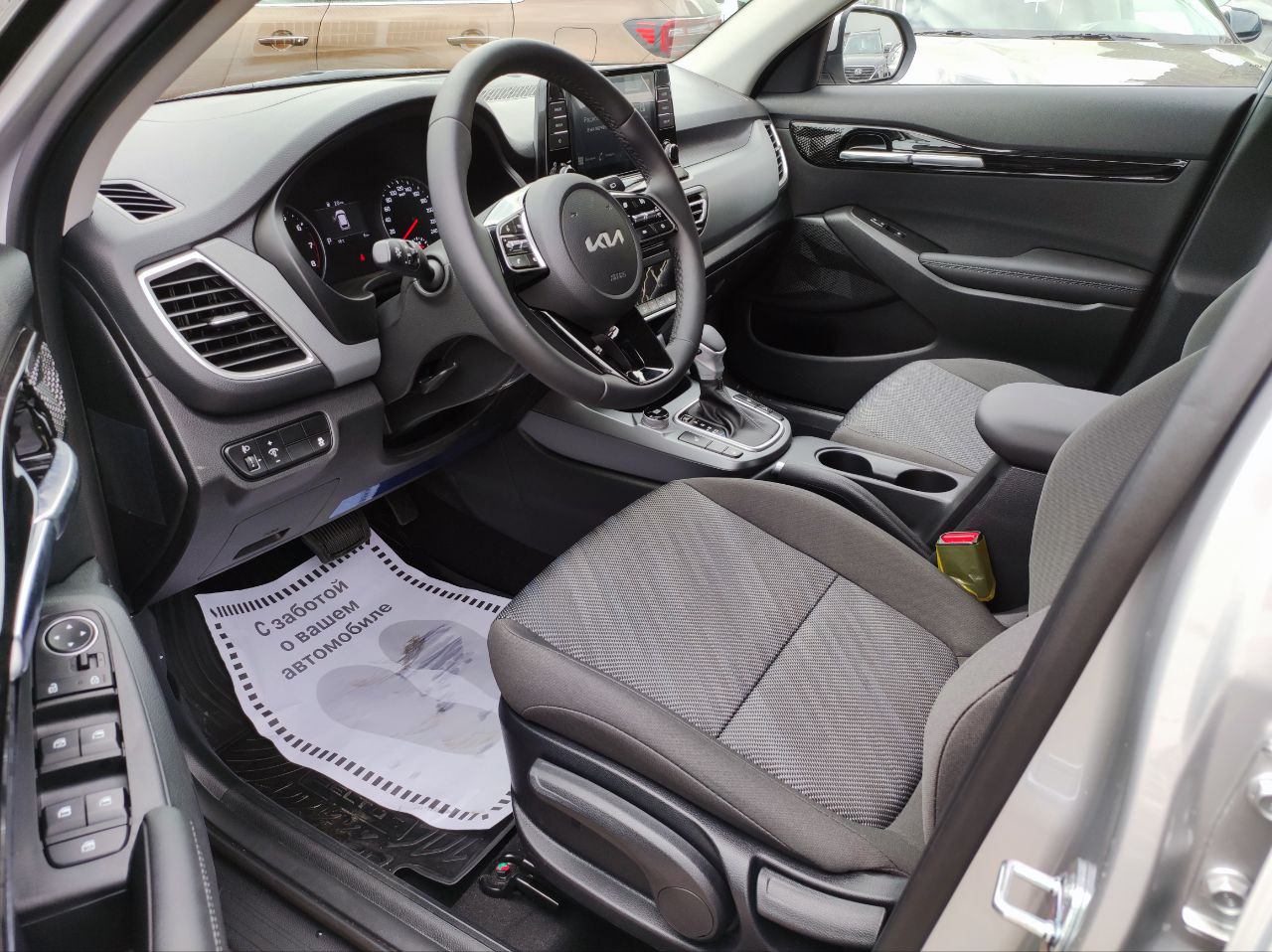KIA Seltos миниатюра /