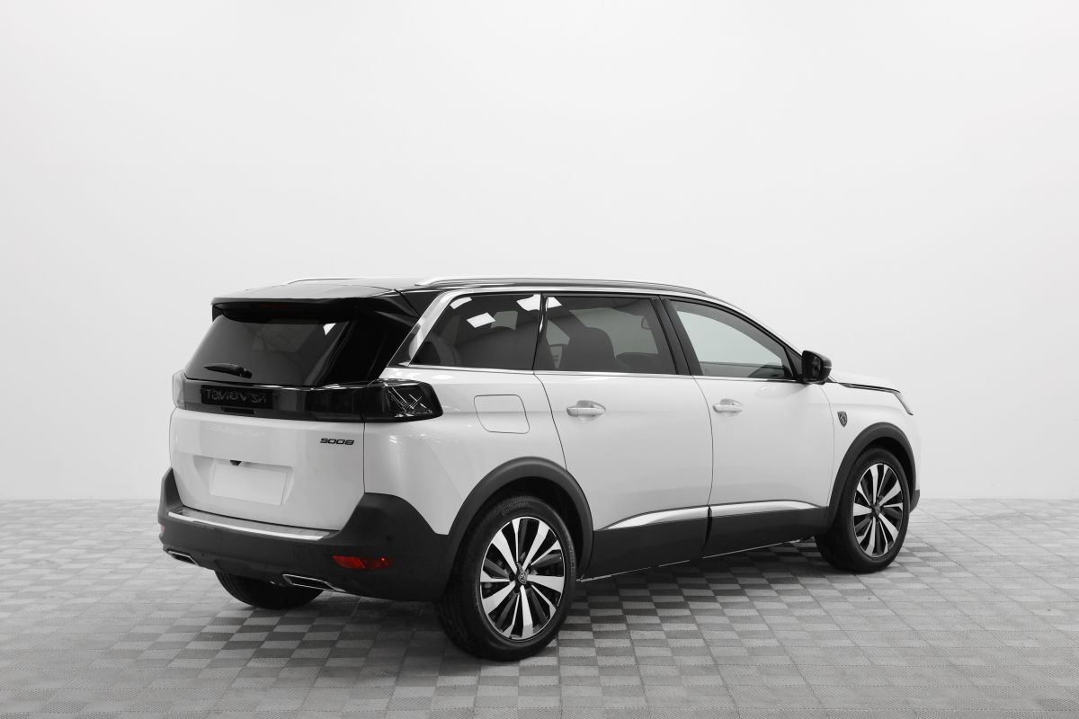 PEUGEOT 5008 миниатюра /