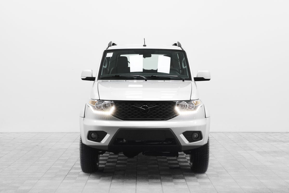 UAZ Patriot миниатюра /