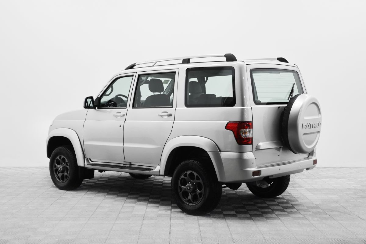 UAZ Patriot миниатюра /