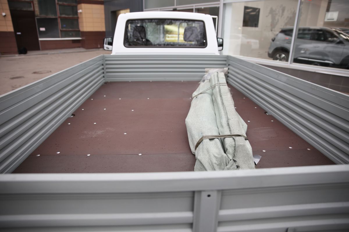 UAZ Профи Однорядная кабина миниатюра /