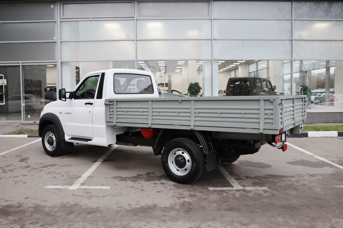 UAZ Профи Однорядная кабина миниатюра /