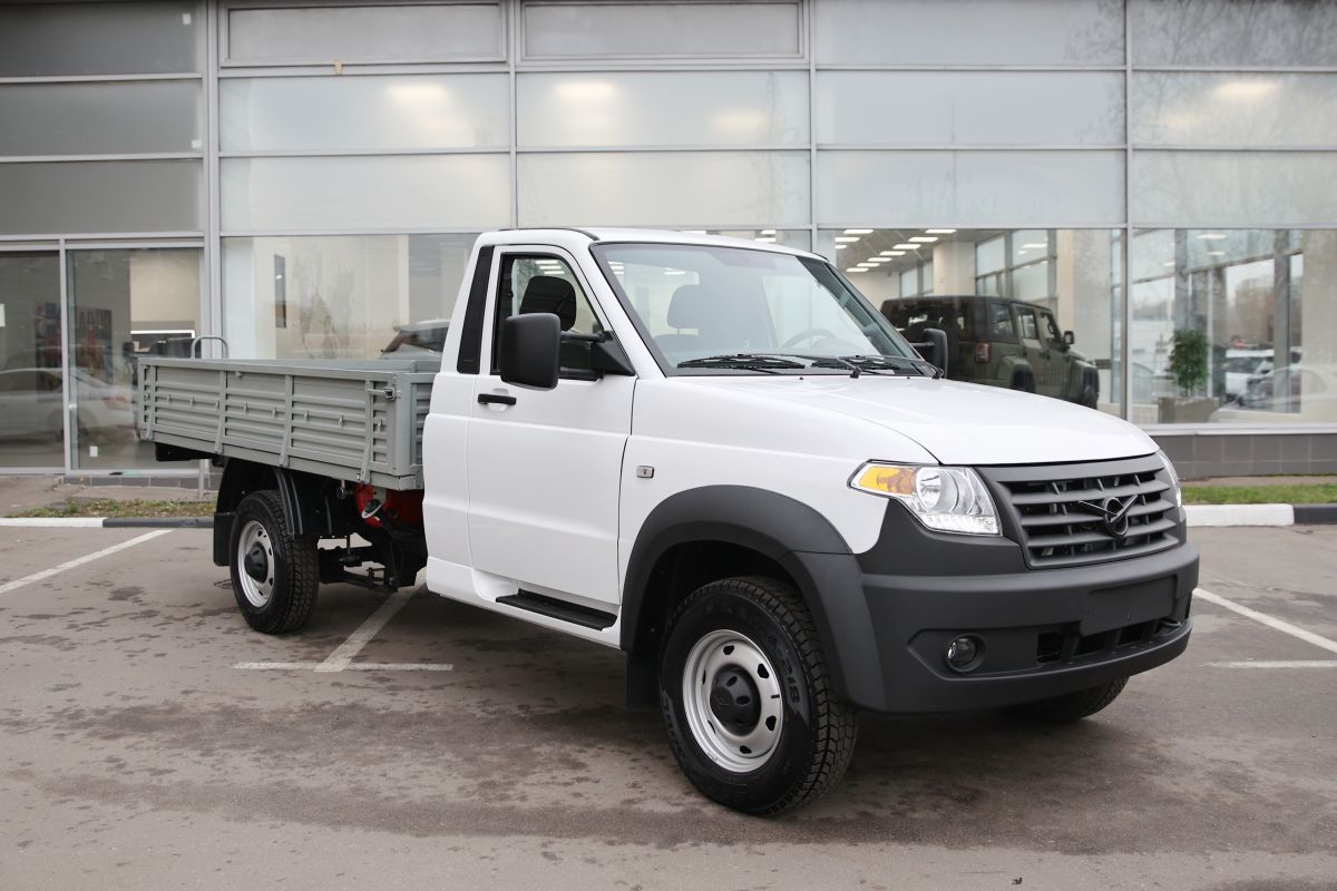 UAZ Профи Однорядная кабина миниатюра /