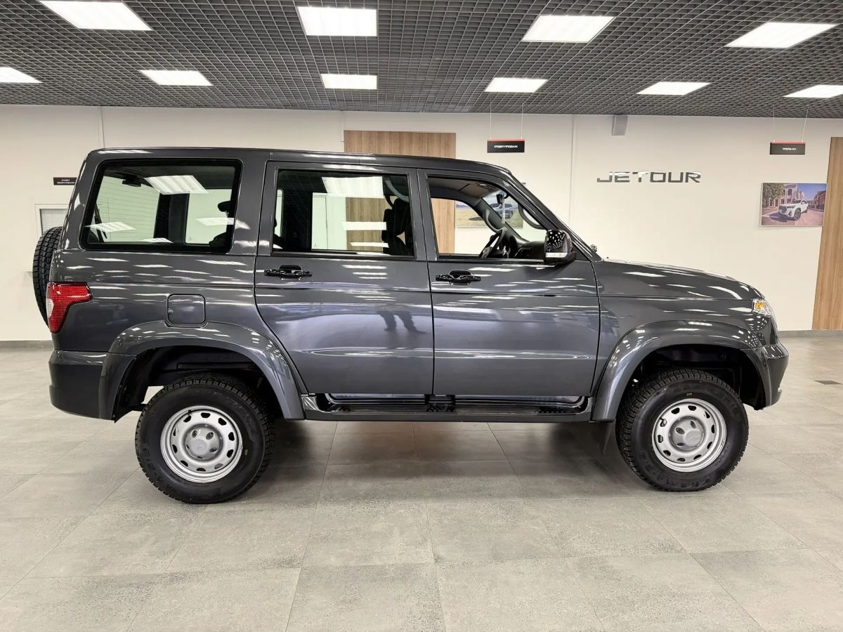 UAZ Patriot миниатюра /