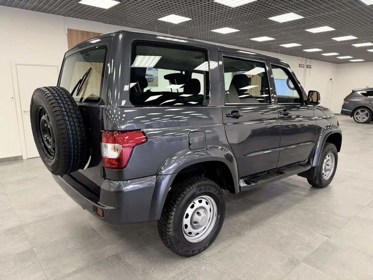 UAZ Patriot миниатюра /