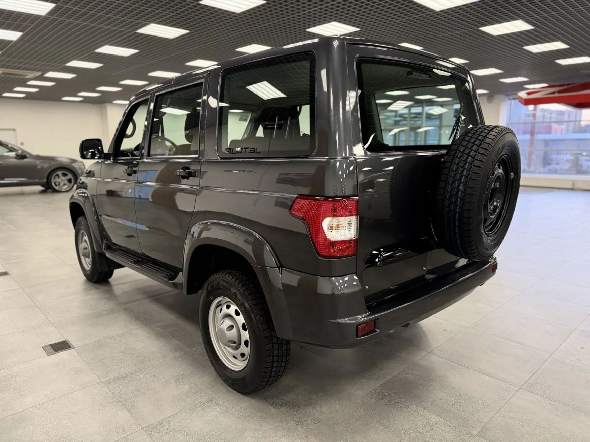 UAZ Patriot миниатюра /