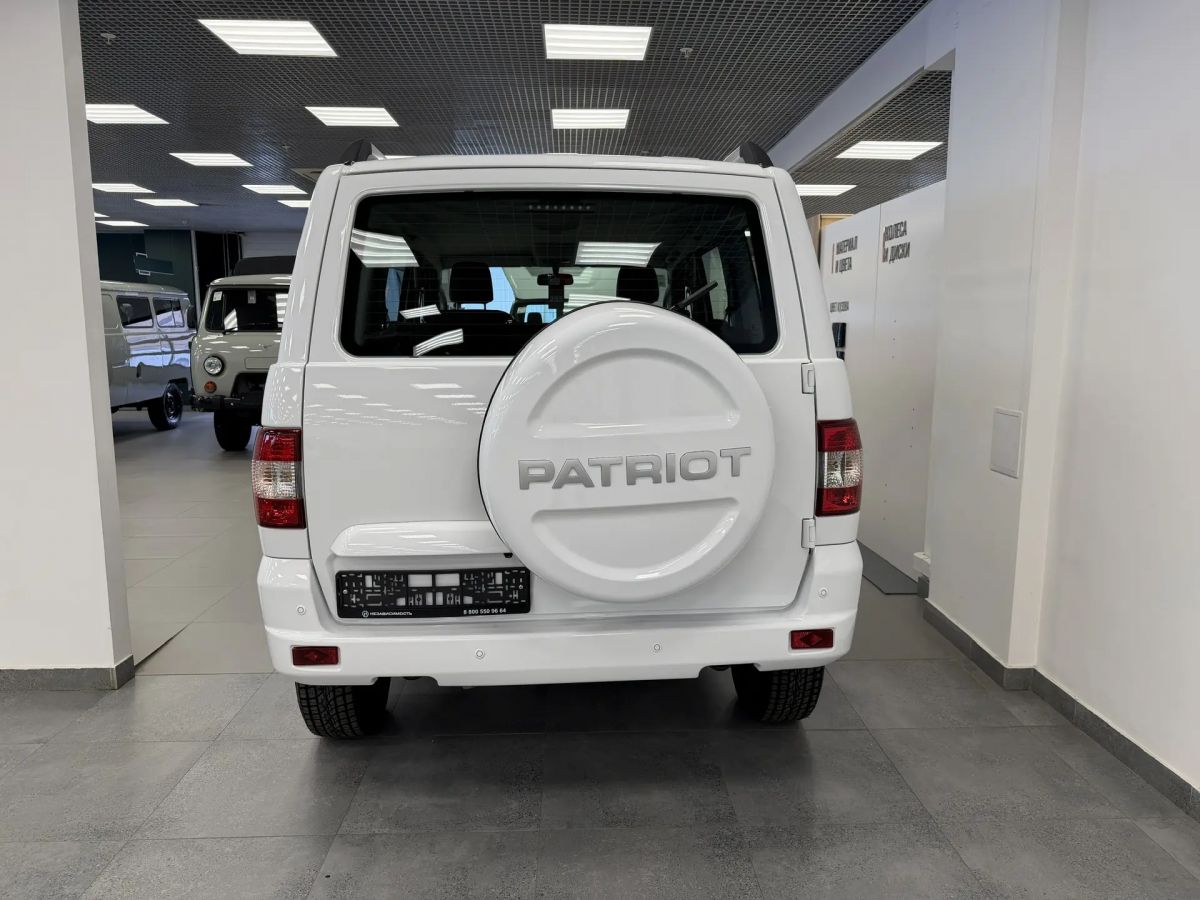 UAZ Patriot миниатюра /