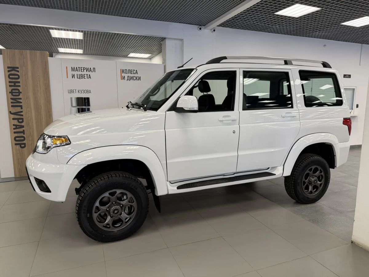 UAZ Patriot миниатюра /