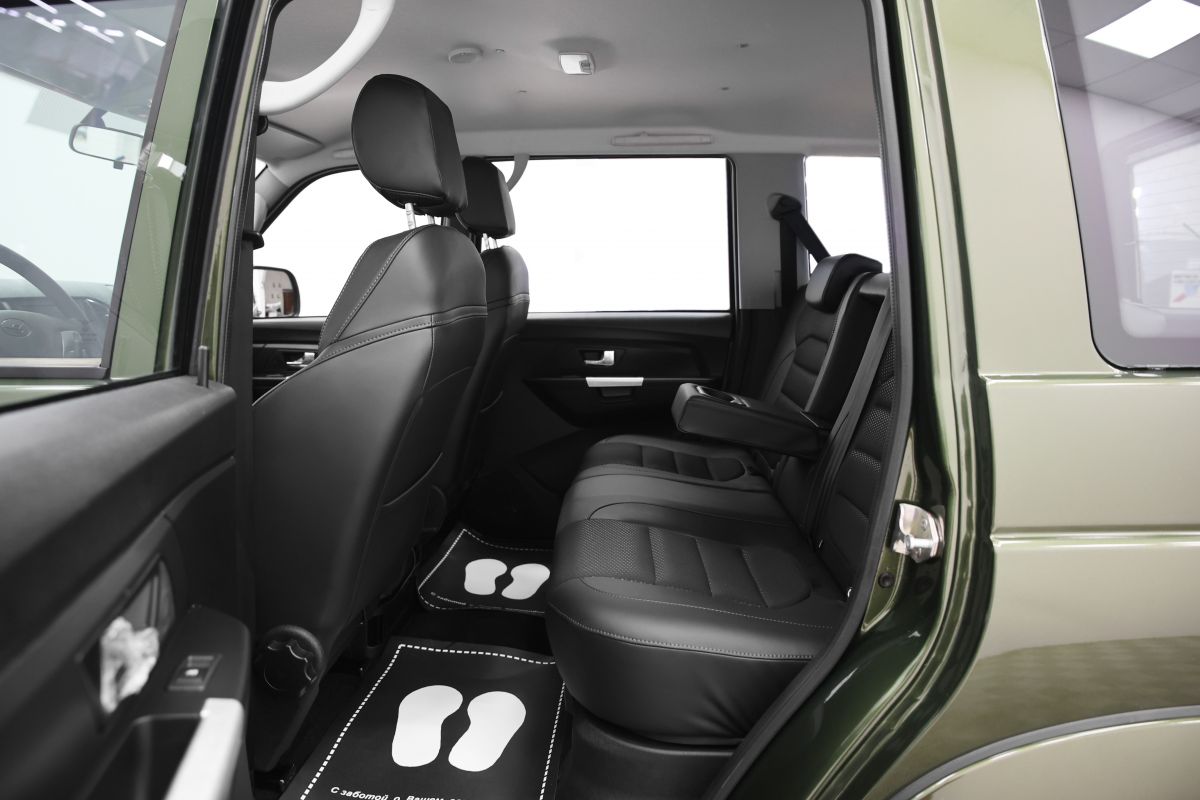 UAZ Patriot миниатюра /