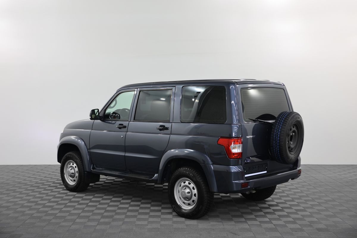 UAZ Patriot миниатюра /