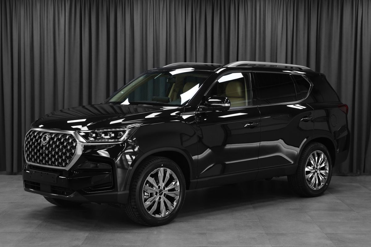 Превью KGM Rexton
