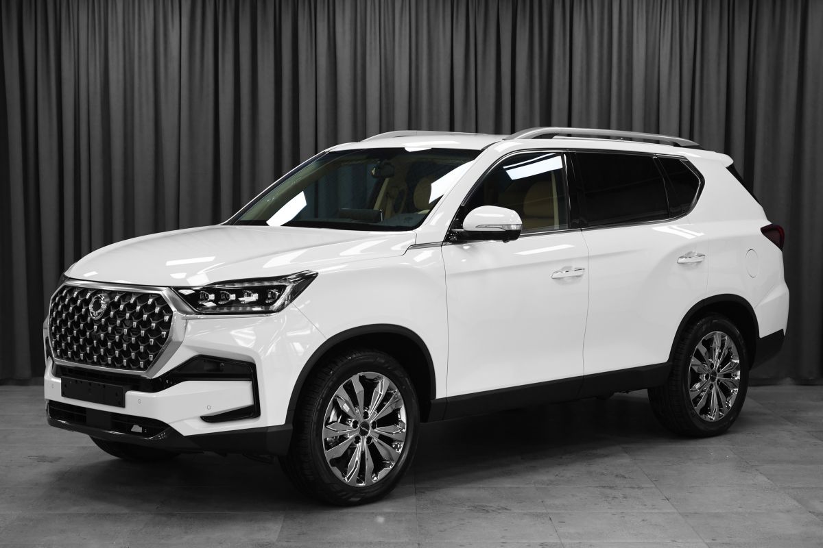 Превью KGM Rexton