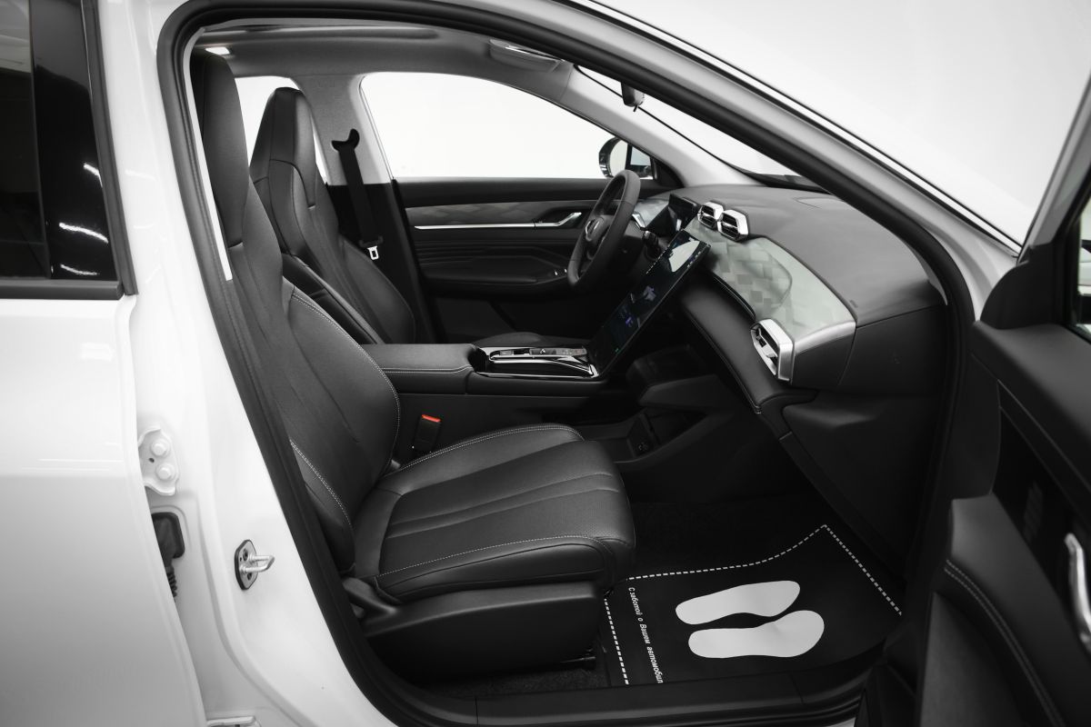 DONGFENG Mage миниатюра /