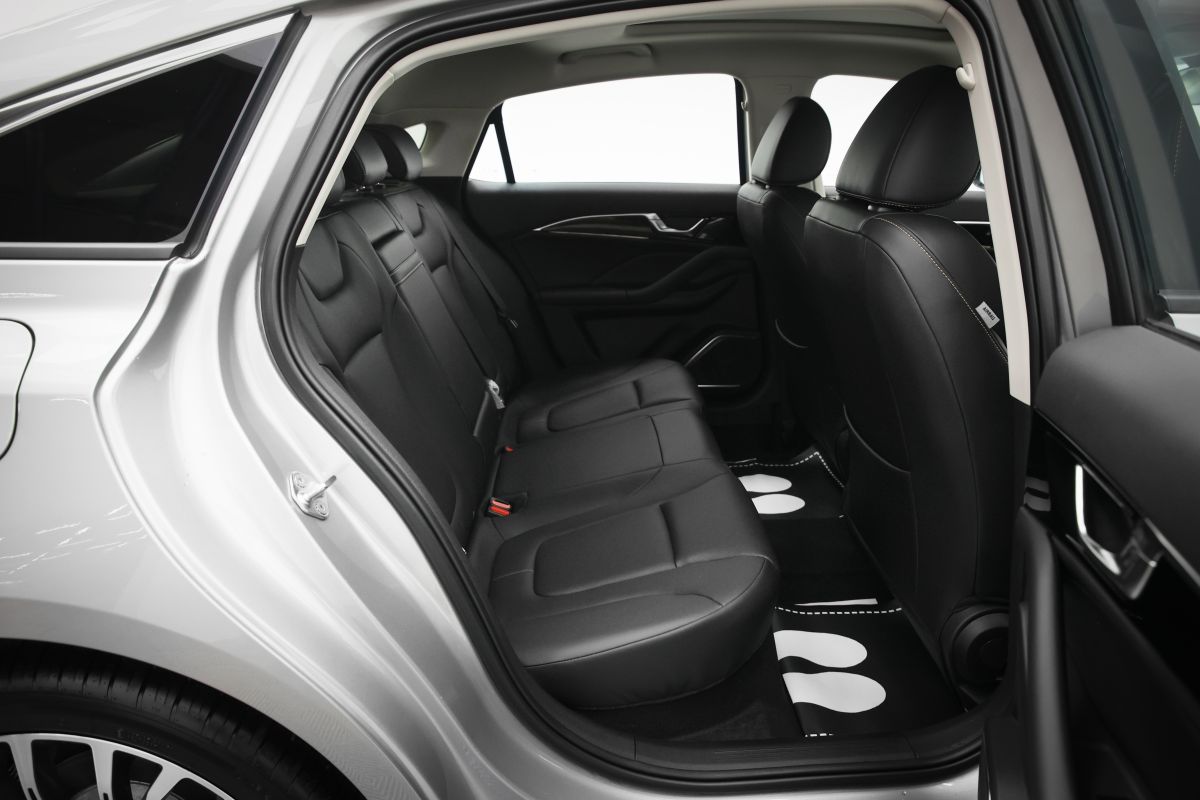 BESTUNE B70 New миниатюра /