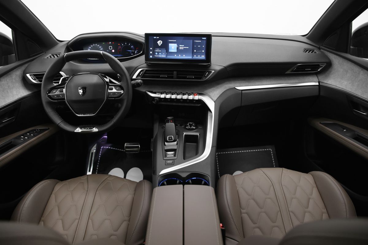 PEUGEOT 5008 миниатюра /