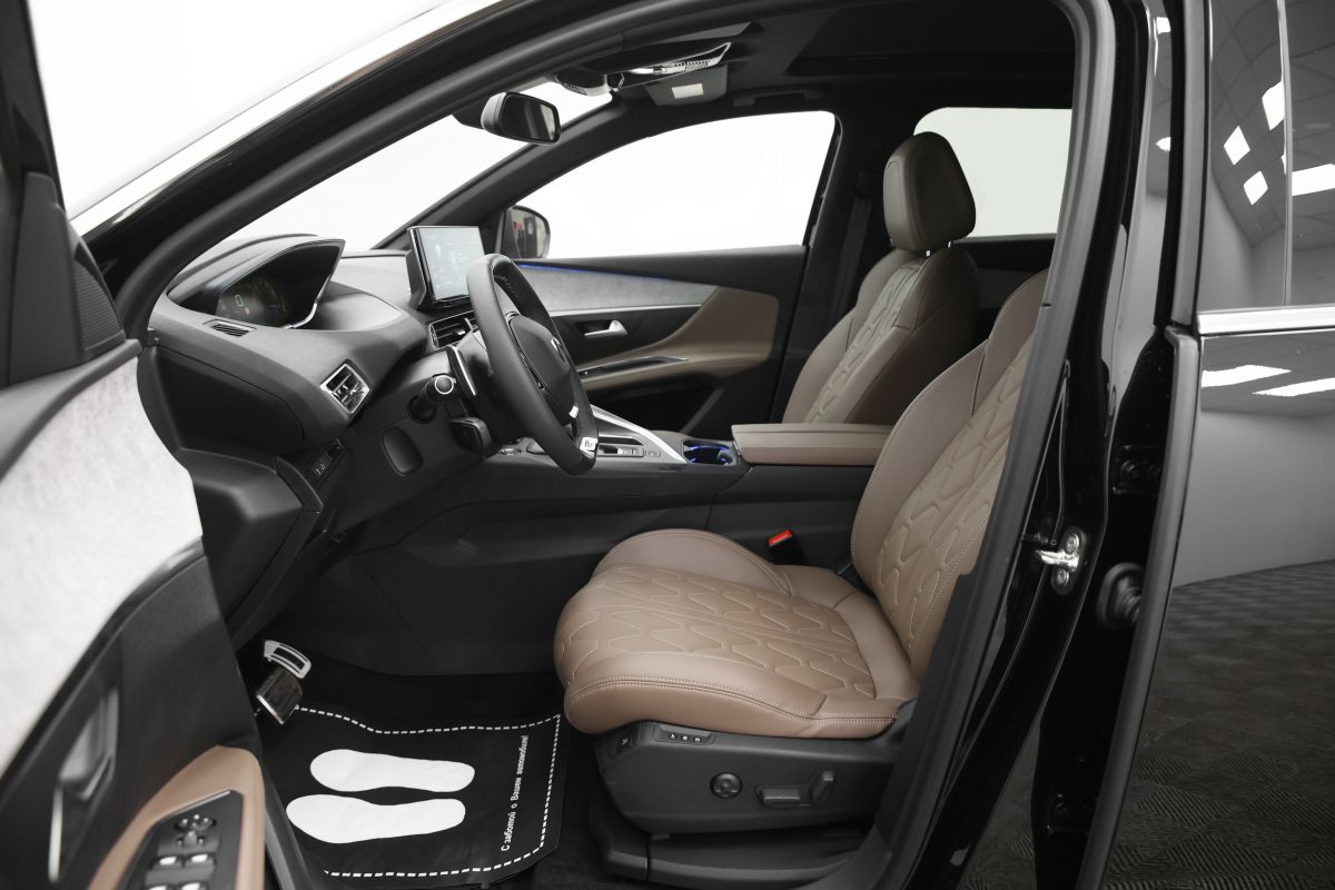 PEUGEOT 5008 миниатюра /