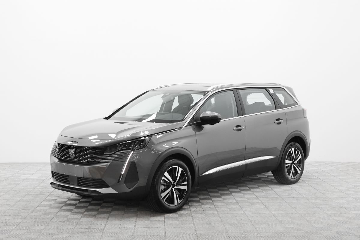 Превью PEUGEOT 5008