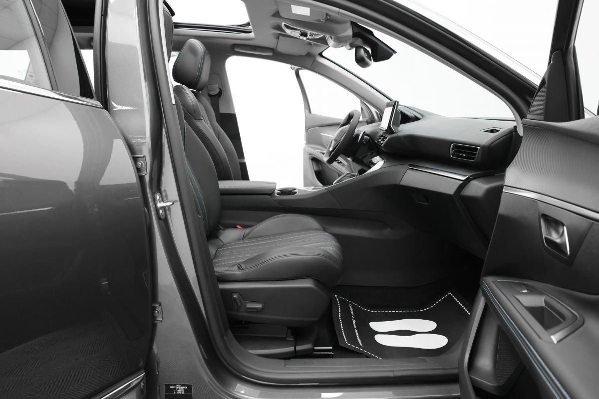 PEUGEOT 5008 миниатюра /