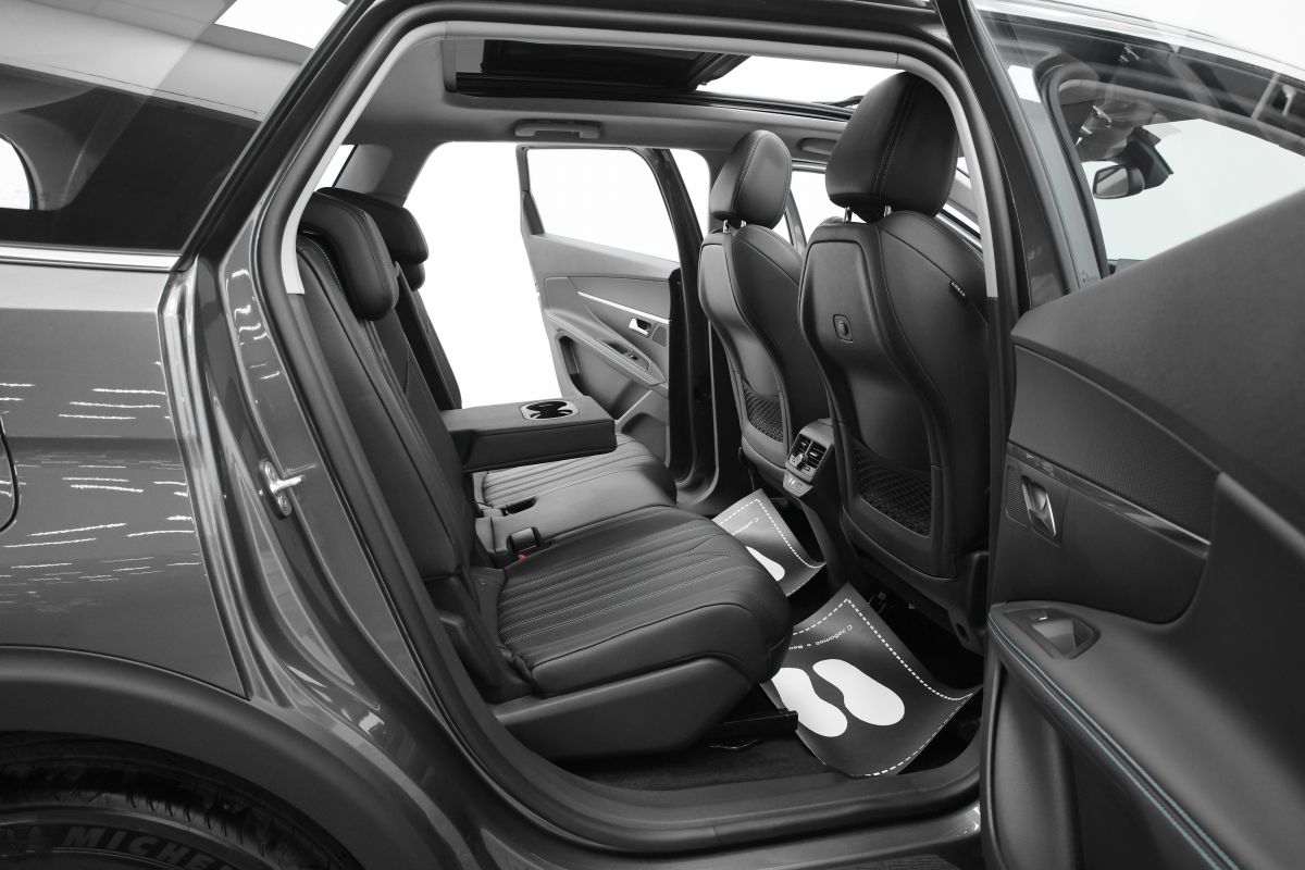 PEUGEOT 5008 миниатюра /