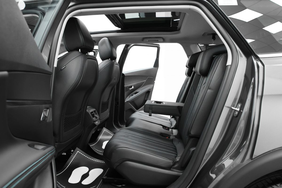 PEUGEOT 5008 миниатюра /