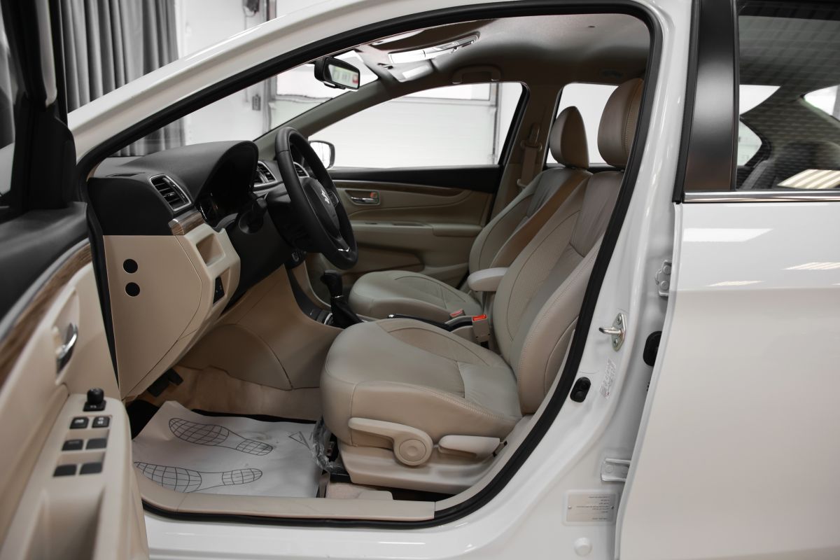 SUZUKI Ciaz миниатюра /