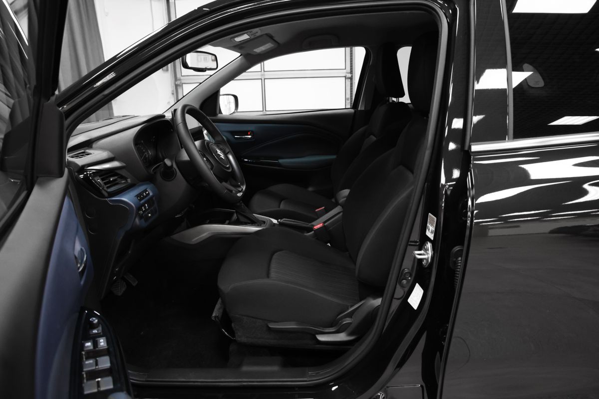 SUZUKI Baleno миниатюра /